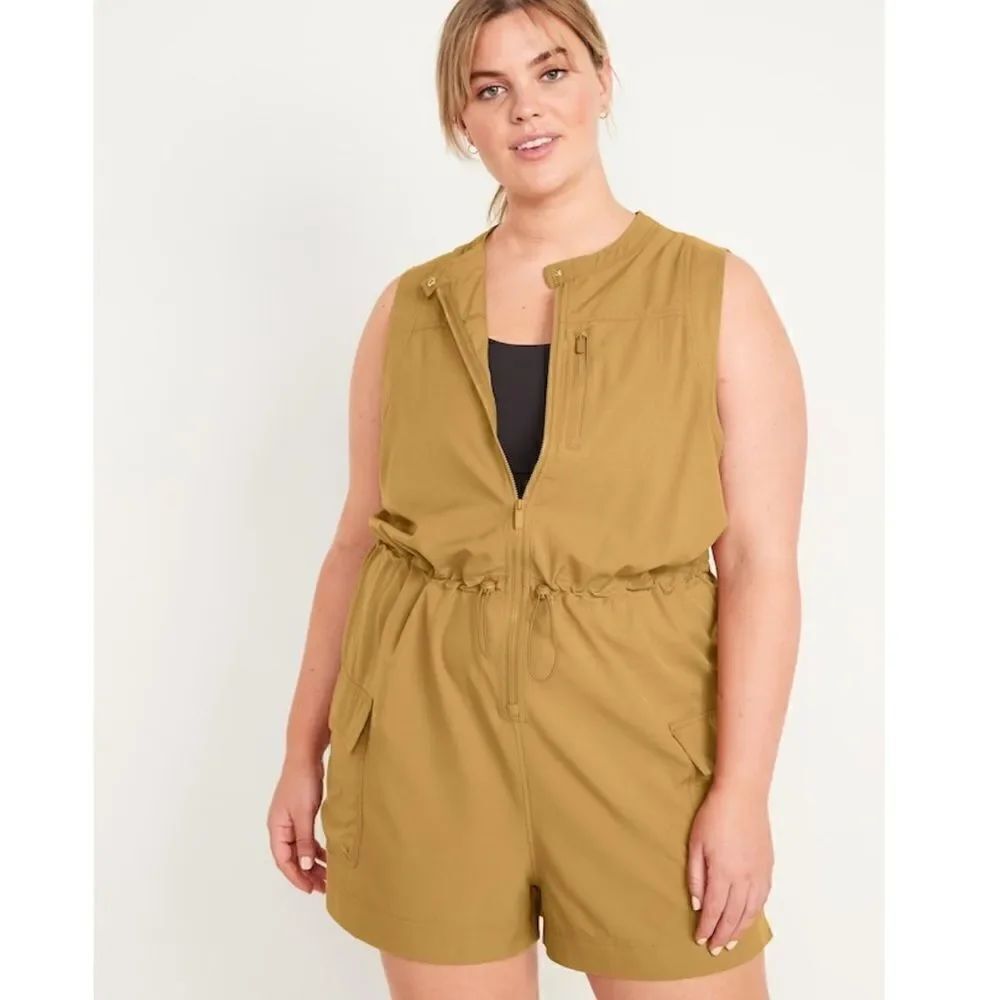 Old Navy StretchTech Sleeveless Zip-Front Cargo Romper